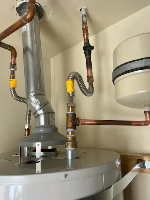 Water heater installation and plumbing repair in New Preston